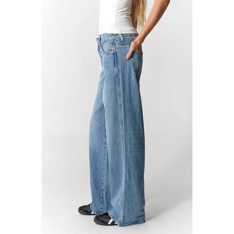 Women’s Low-Rise Baggy Denim Jeans